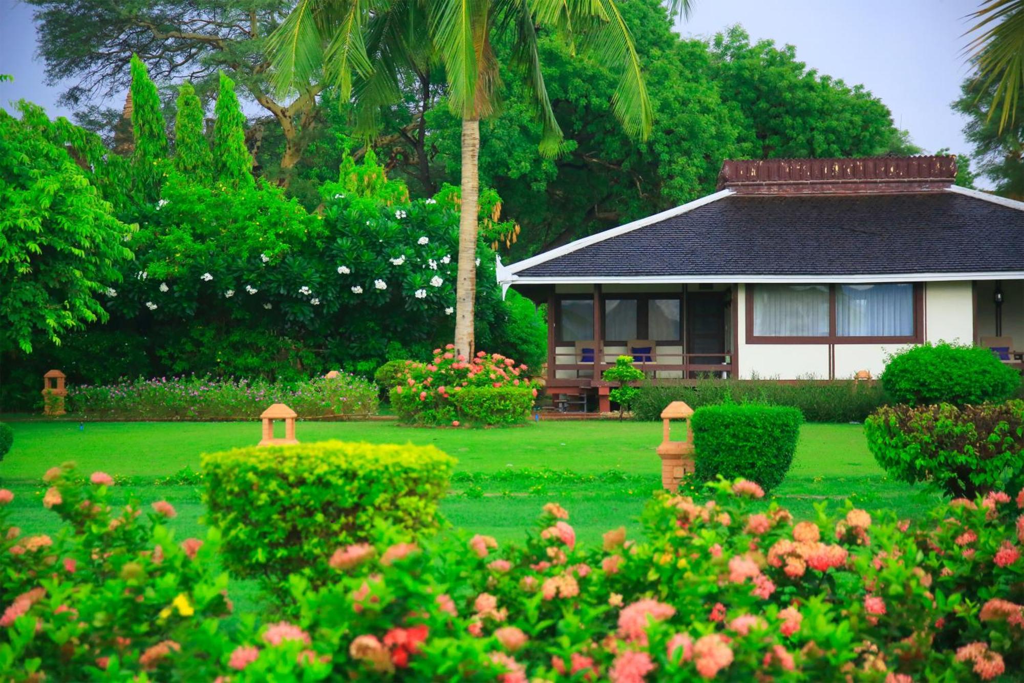 Bagan Thiripyitsaya Sanctuary Resort Екстериор снимка