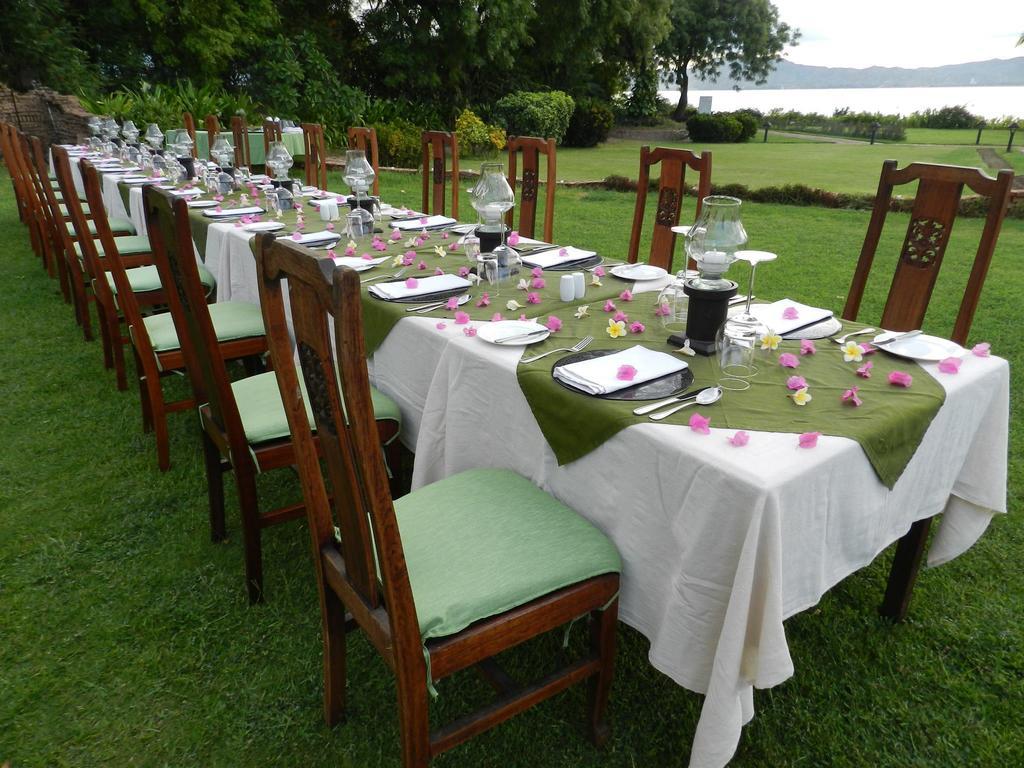 Bagan Thiripyitsaya Sanctuary Resort Екстериор снимка
